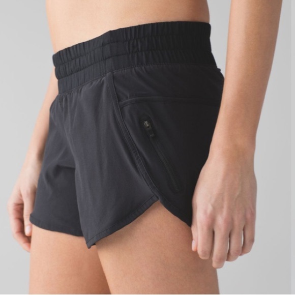 Lululemon Tracker Short IV Black 2015 - Picture 1 of 14